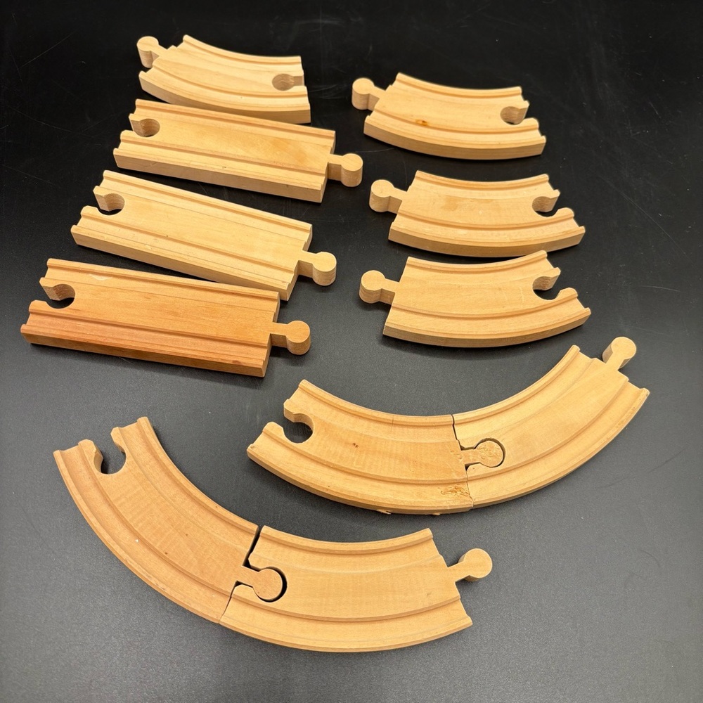 Track‎ Train Curved Straight Wood Set Brio Thomas Toys R Us  Pieces Lot of 11
